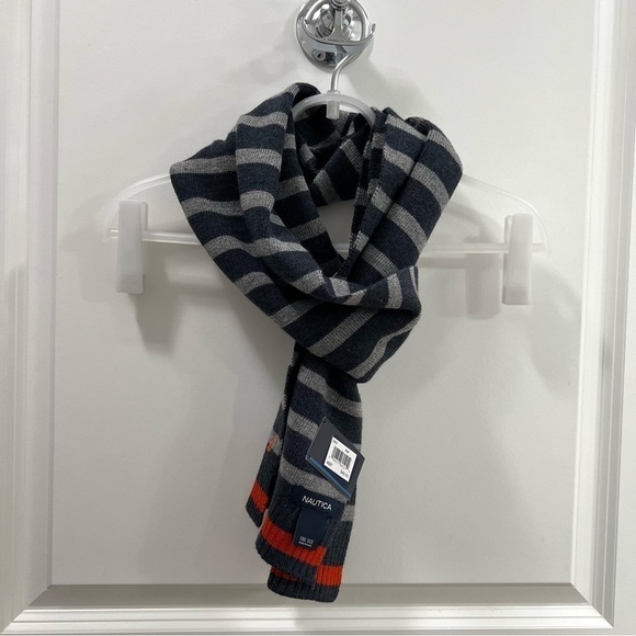 Nautica Men’s Blue / Gray Stripe Scarf - Picture 2 of 5